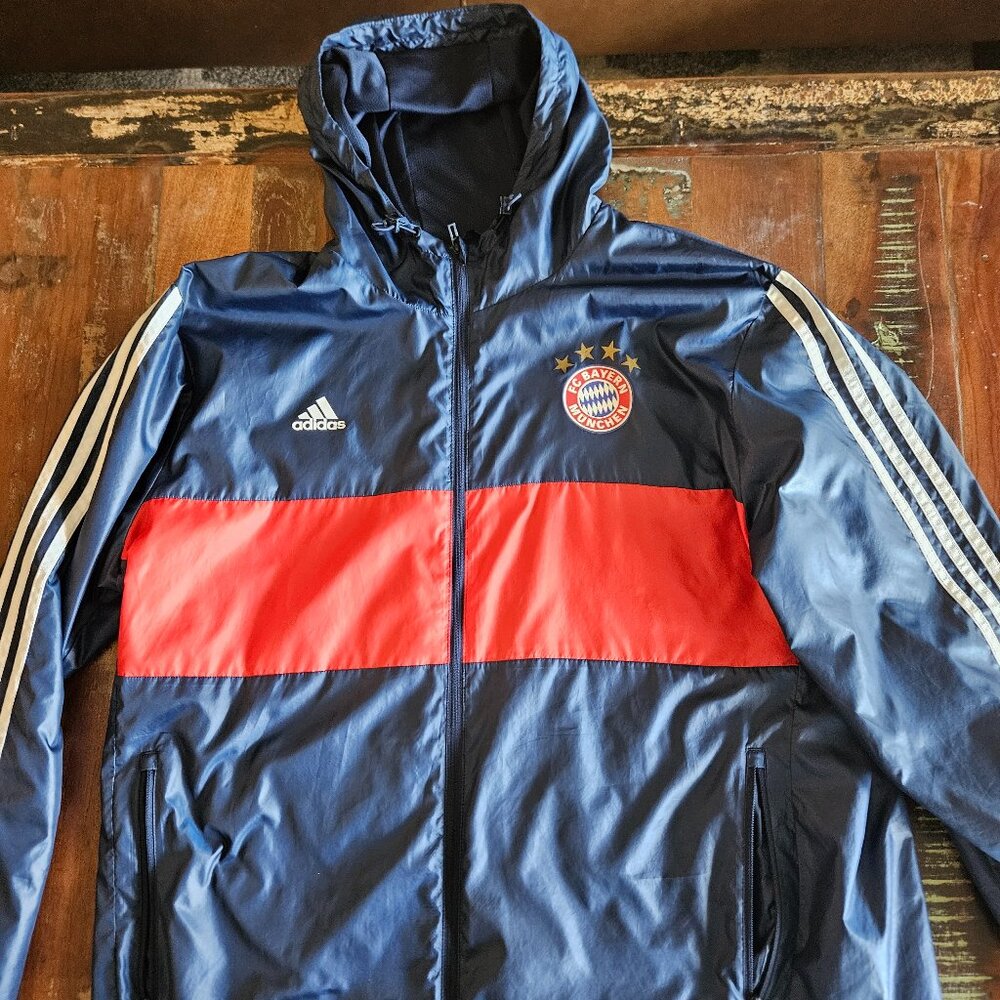 Adidas Bayern Munich Hooded Windbreaker / Track Jacket — XL